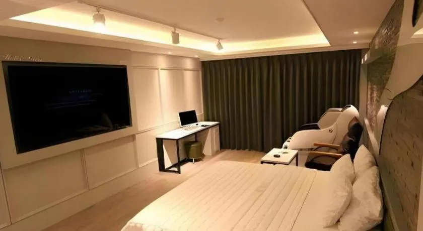 Bed in Pohang Hotel View