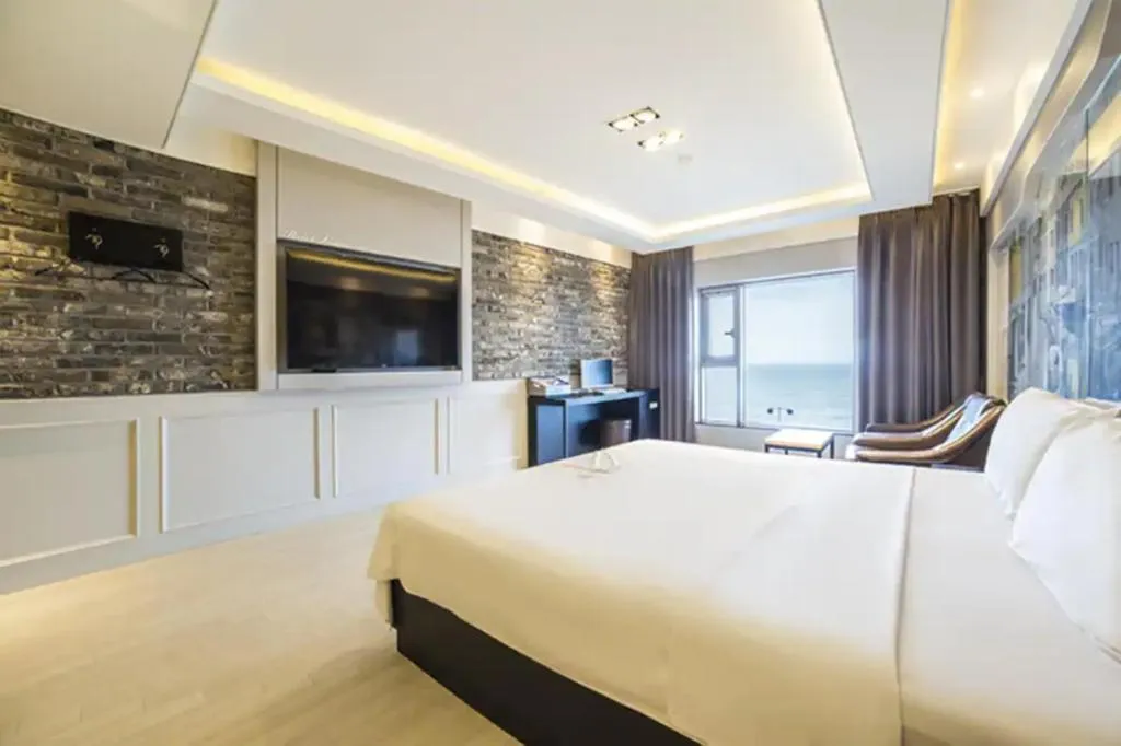 Bed in Pohang Hotel View