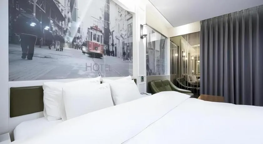 Bed in Pohang Hotel View