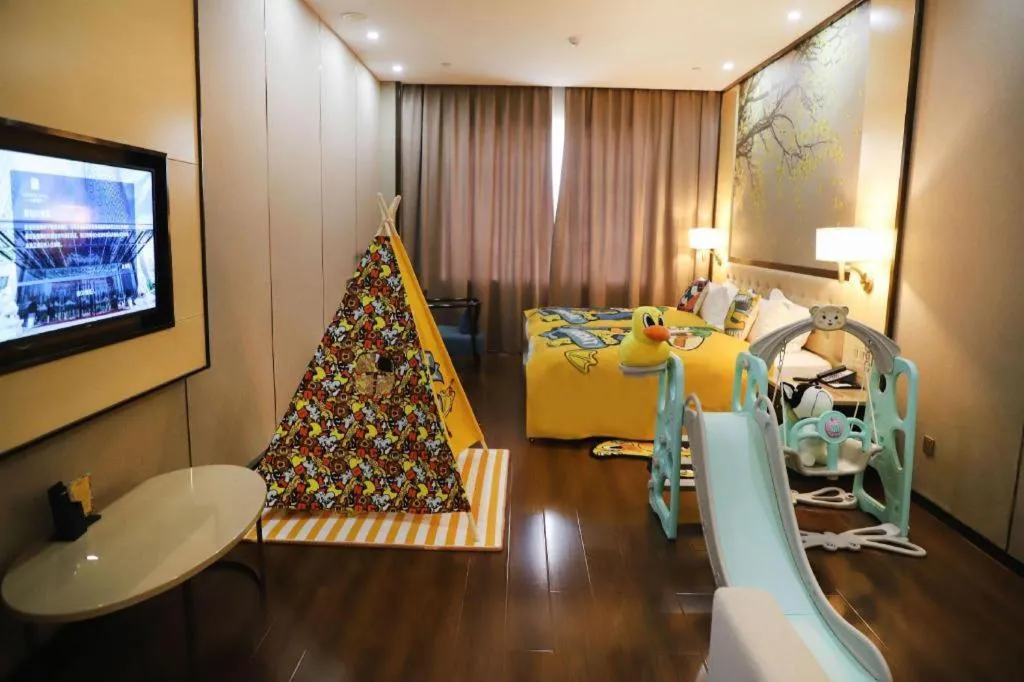 Hundred Hotel Qingdao