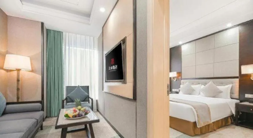 Bed in Hundred Hotel Qingdao