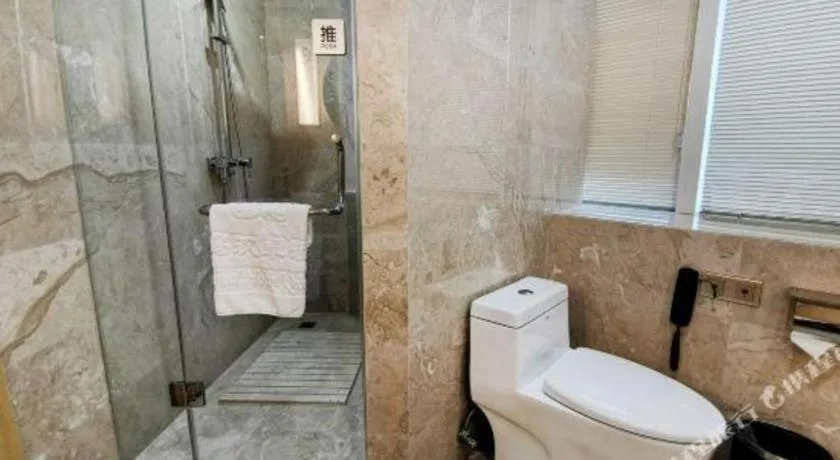 Hundred Hotel Qingdao