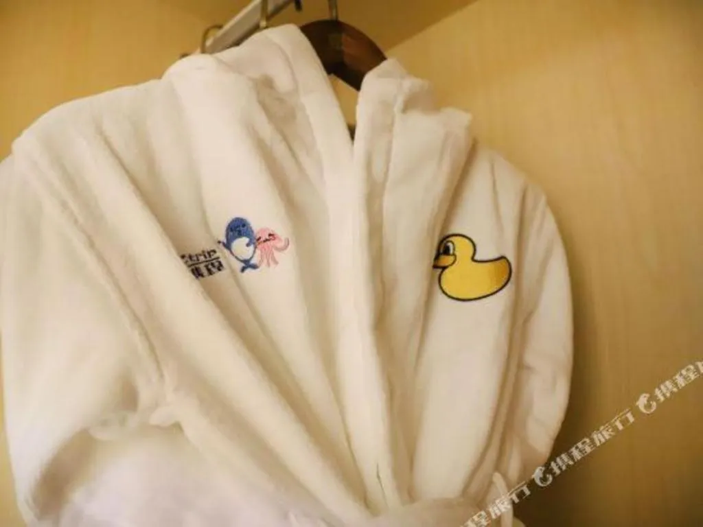 Hundred Hotel Qingdao