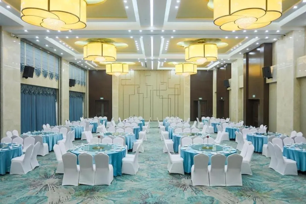 Hundred Hotel Qingdao