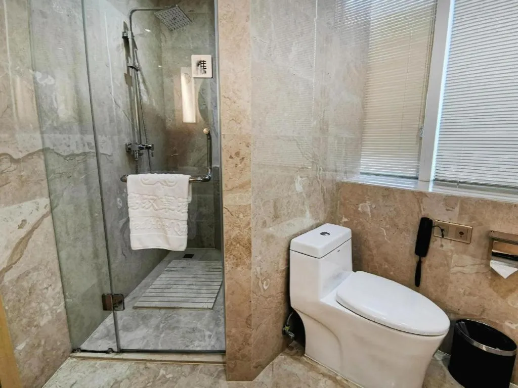 Hundred Hotel Qingdao