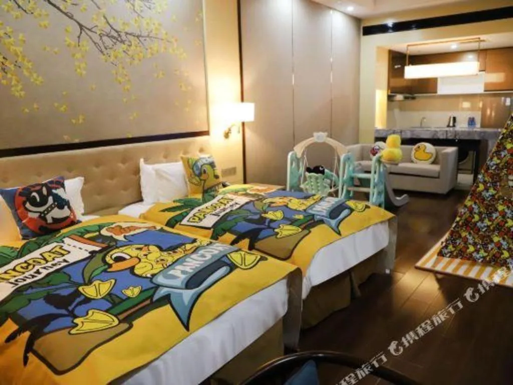 Bed in Hundred Hotel Qingdao