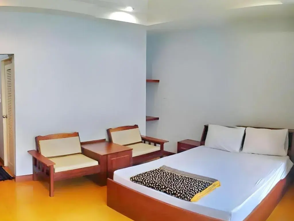 Bed in Chanthanee Hotel Bed in Chanthanee Hotel