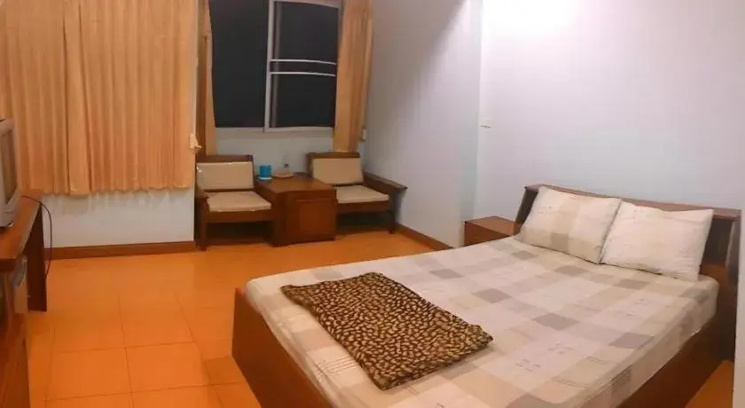 Bed in Chanthanee Hotel Bed in Chanthanee Hotel