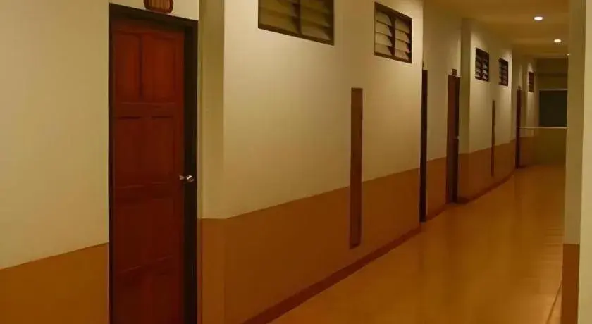 Chanthanee Hotel Chanthanee Hotel