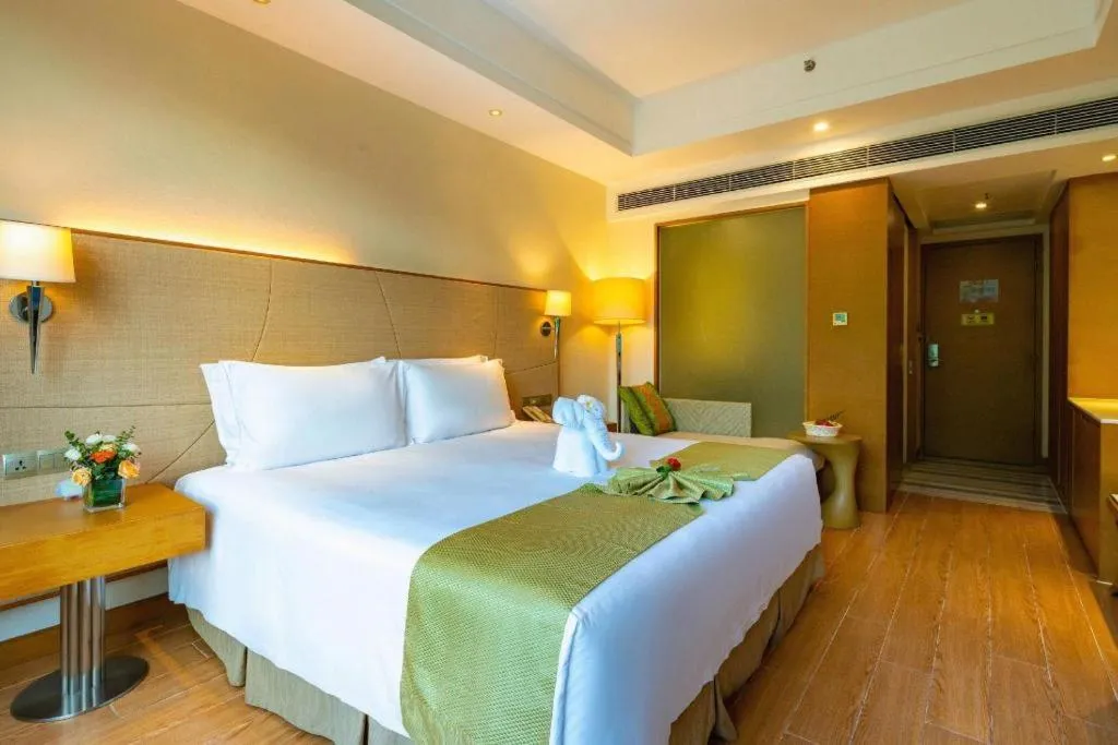 Bed in Ocean View Resort Yalong Bay