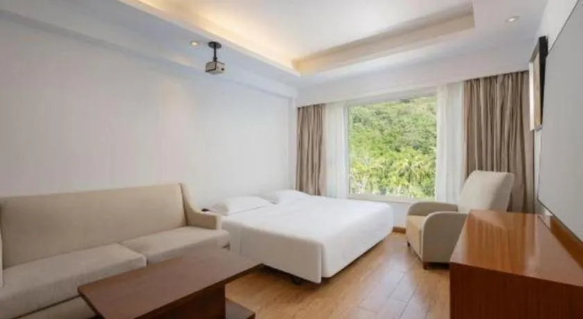 Bed in Ocean View Resort Yalong Bay