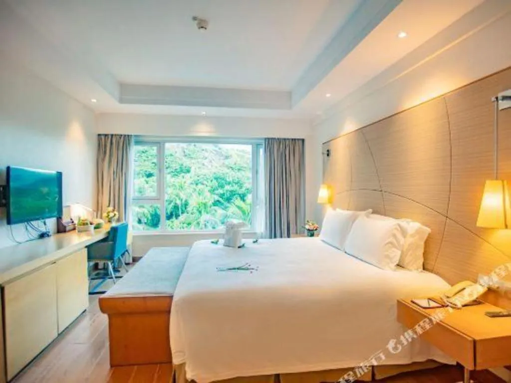 Bed in Ocean View Resort Yalong Bay