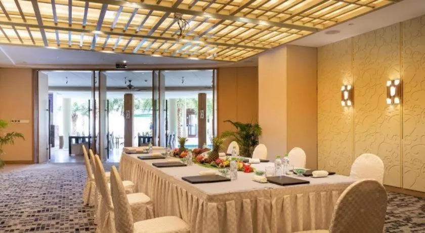 Ocean View Resort Yalong Bay