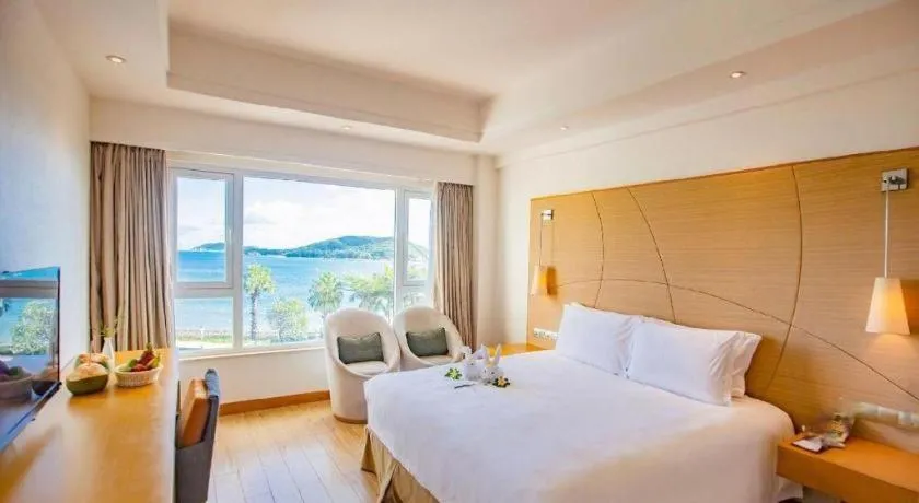 Bed in Ocean View Resort Yalong Bay