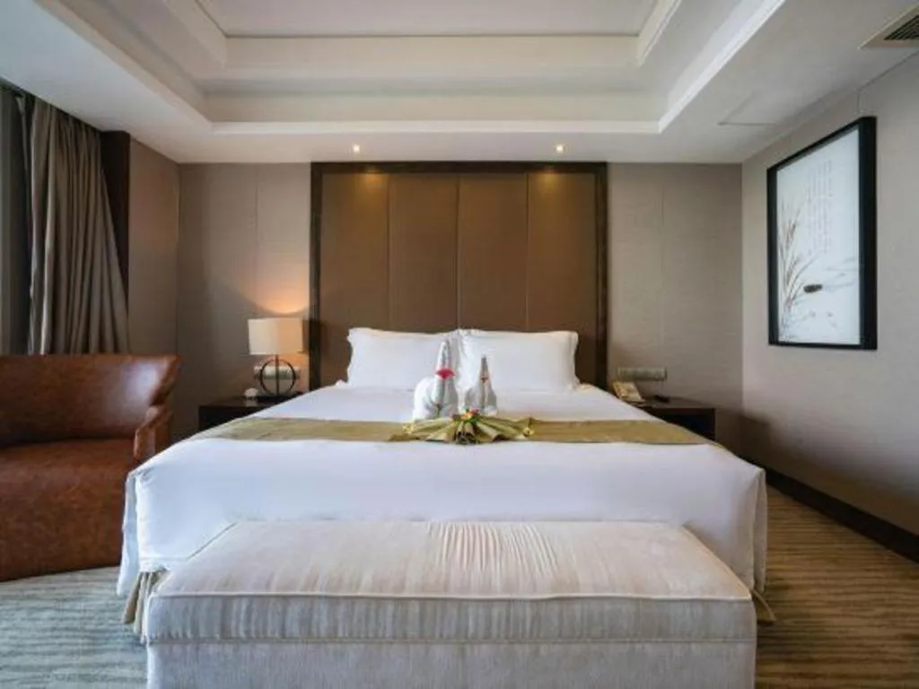 Bed in Ocean View Resort Yalong Bay