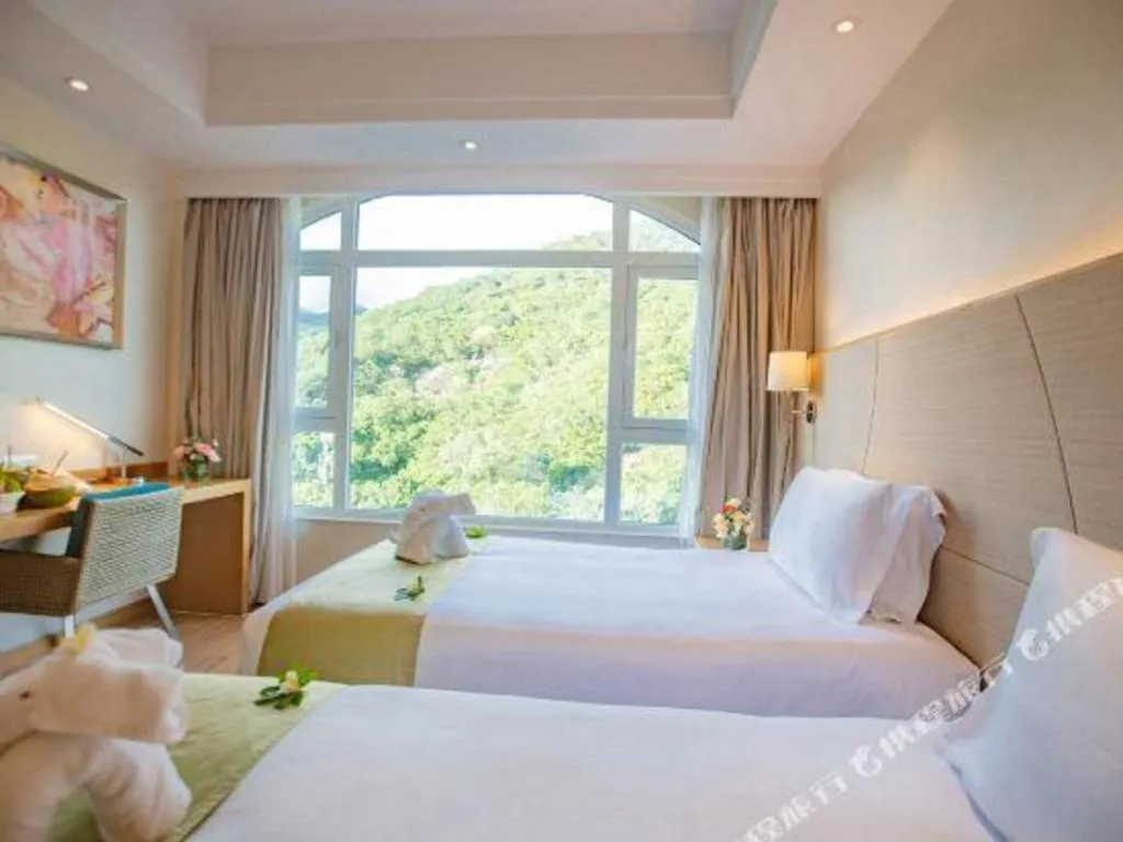 Bed in Ocean View Resort Yalong Bay
