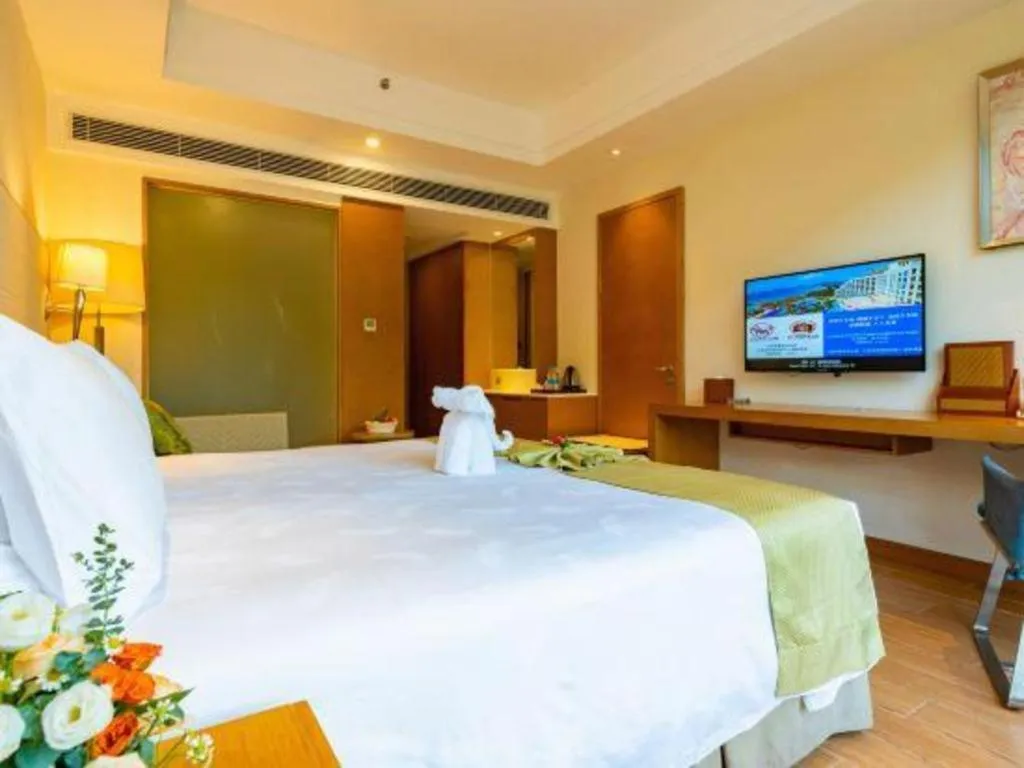 Bed in Ocean View Resort Yalong Bay