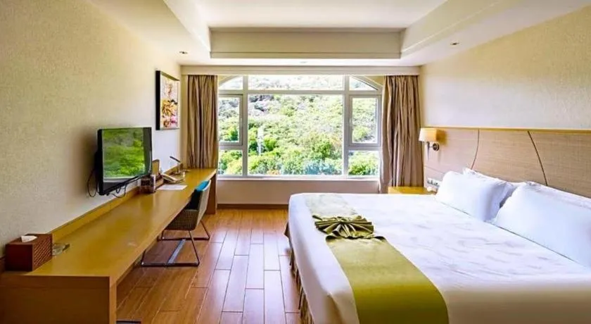 Bed in Ocean View Resort Yalong Bay