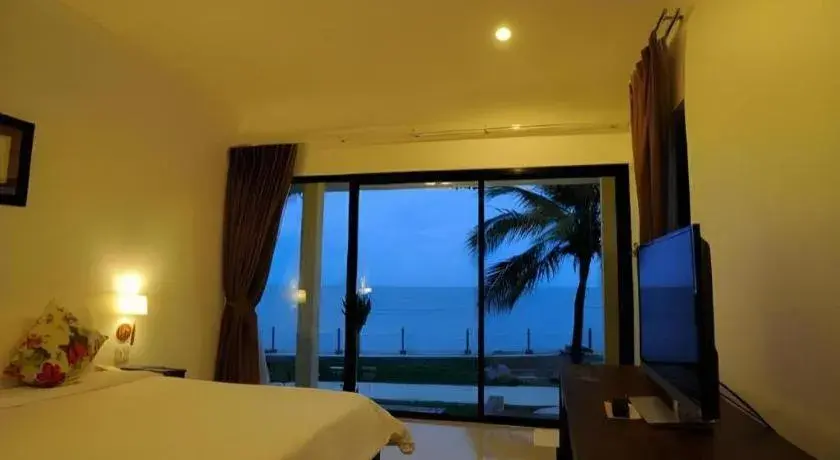 Bed in Villa Phra Chan Resort Bed in Villa Phra Chan Resort