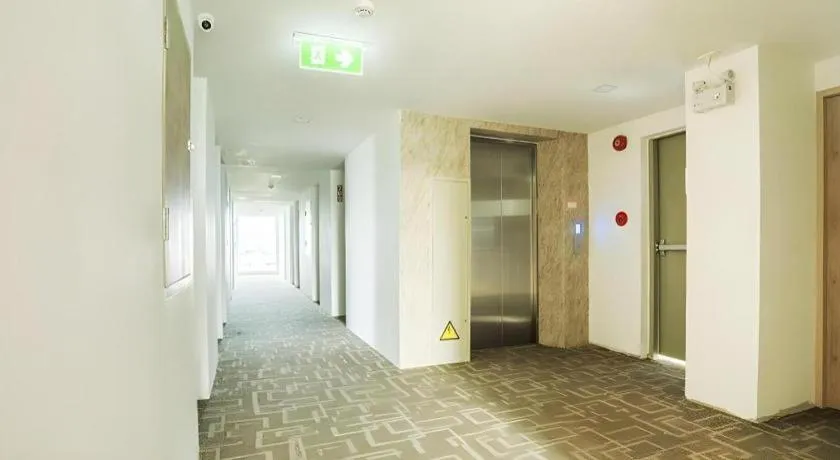 B2 Phrae Boutique and Budget Hotel