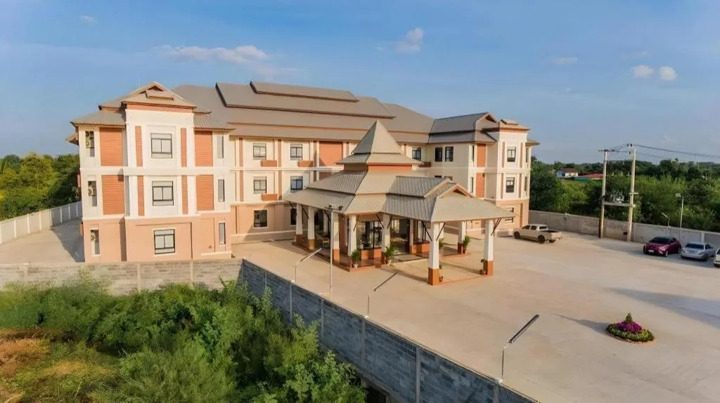 S-Tawan Hotel & Convention