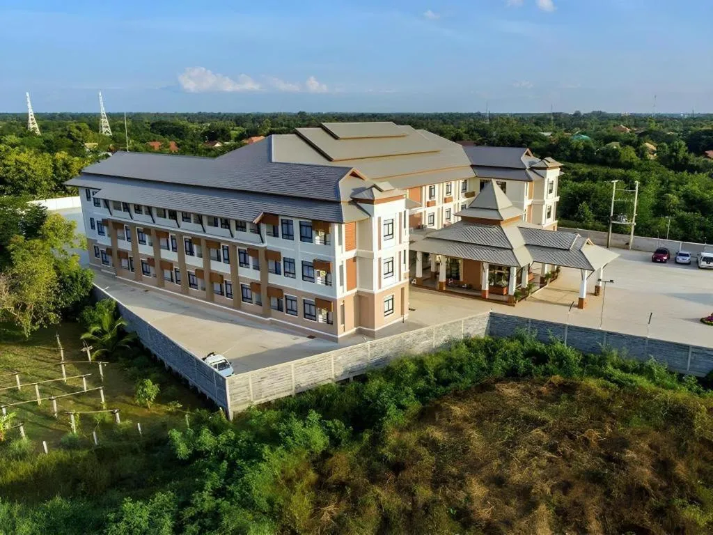 S-Tawan Hotel & Convention