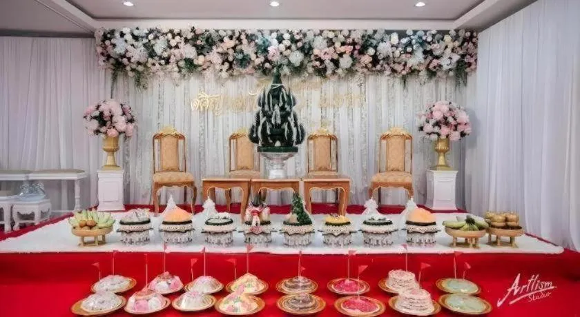 S-Tawan Hotel & Convention