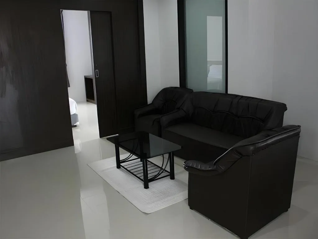 S-Tawan Hotel & Convention