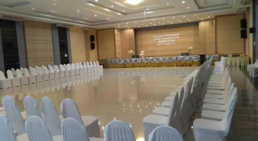 S-Tawan Hotel & Convention