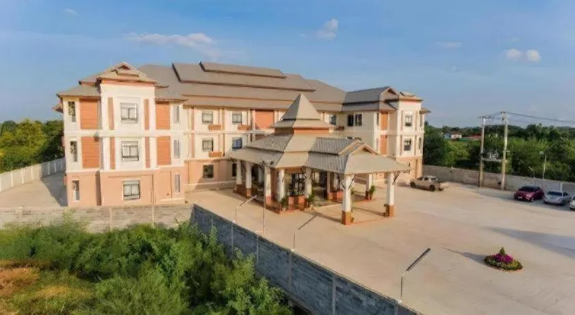 S-Tawan Hotel & Convention