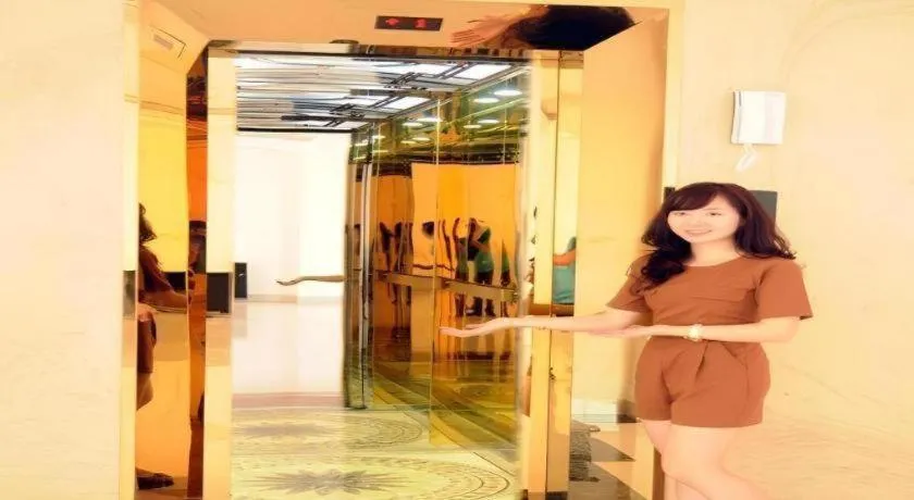Phoenix Hotel 3
