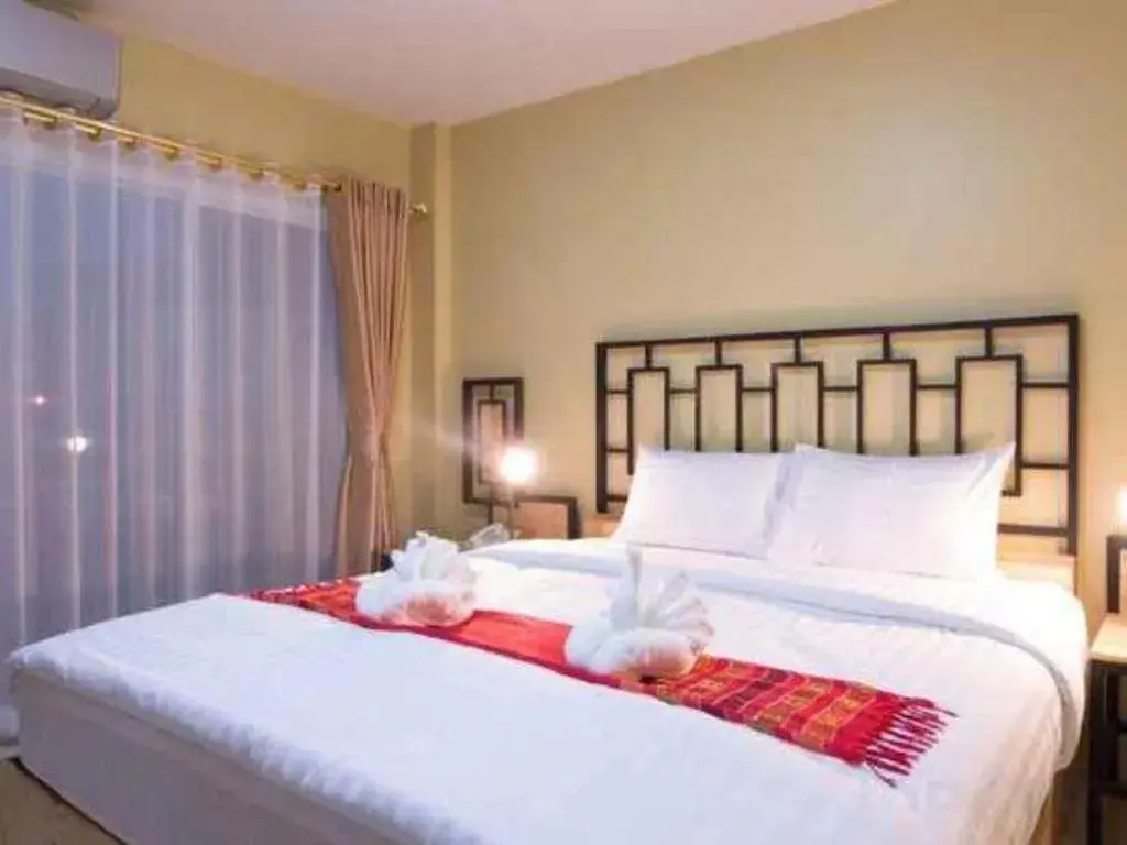 Bed in Bees Smile Hotel Bed in Bees Smile Hotel