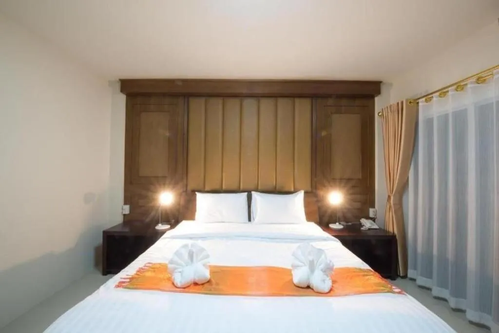 Bed in Bees Smile Hotel