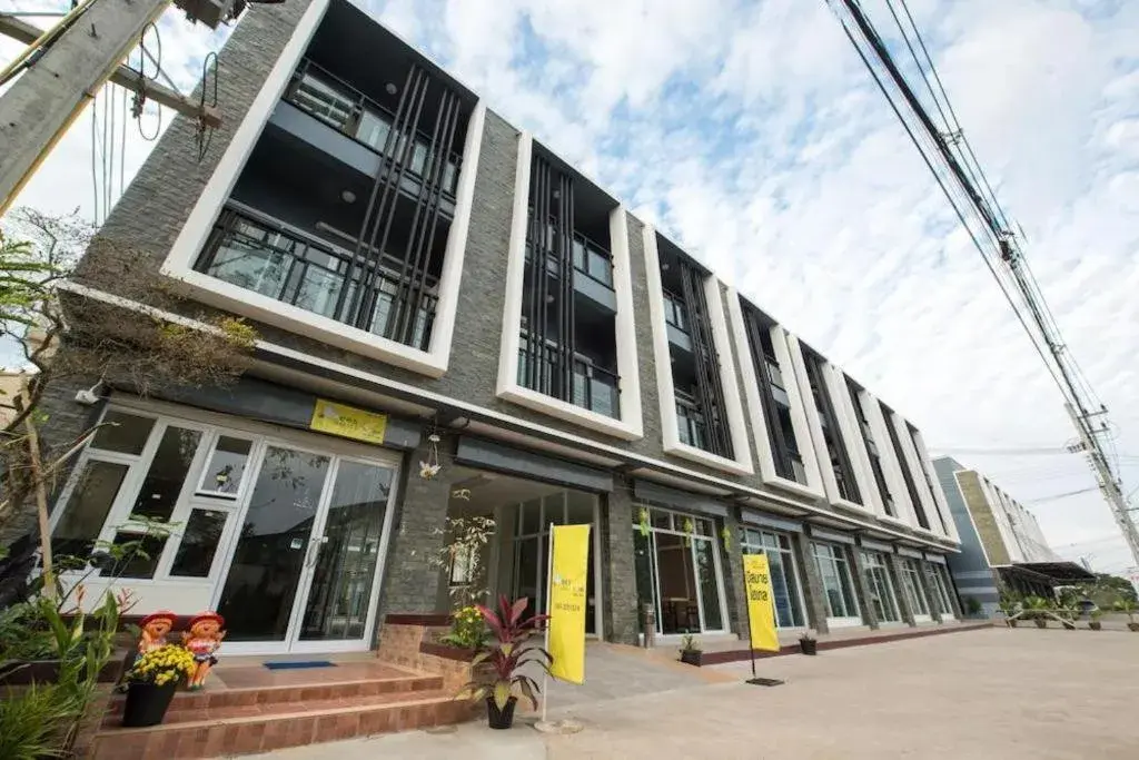 Bees Smile Hotel Bees Smile Hotel