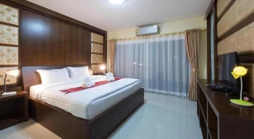 Bed in Bees Smile Hotel