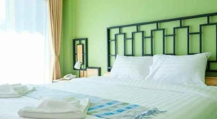 Bed in Bees Smile Hotel