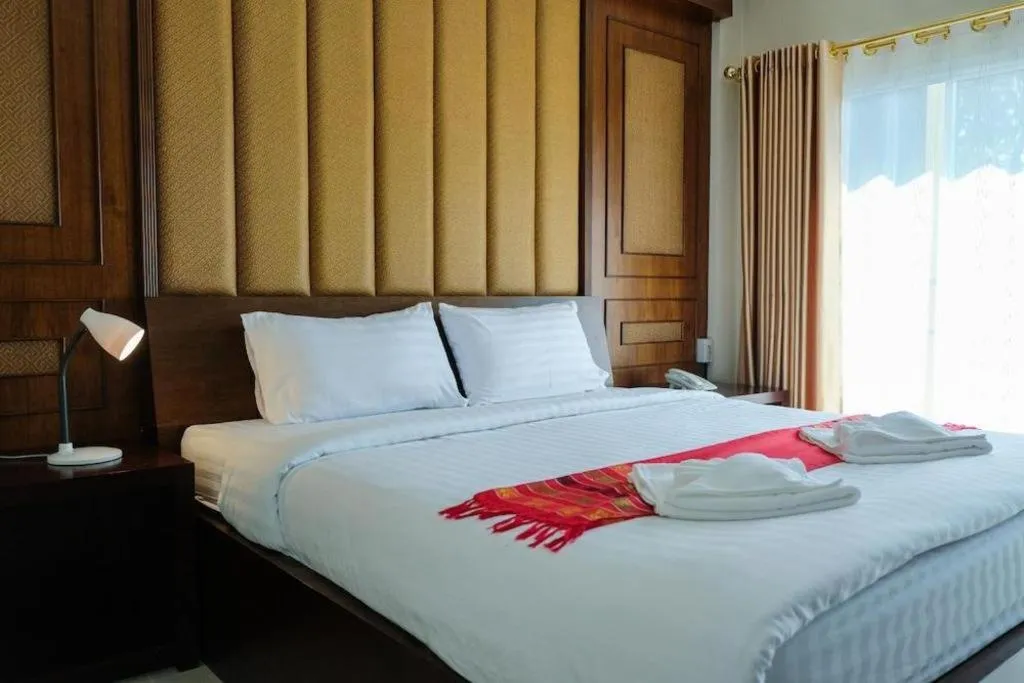 Bed in Bees Smile Hotel