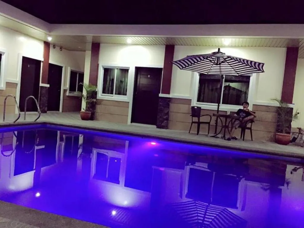 Jo Carter's Hotel & Suites Angeles City