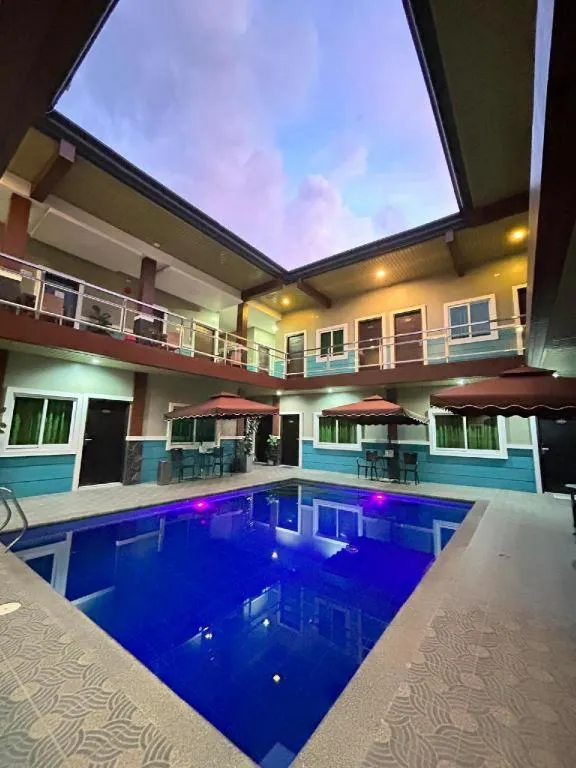 Jo Carter's Hotel & Suites Angeles City