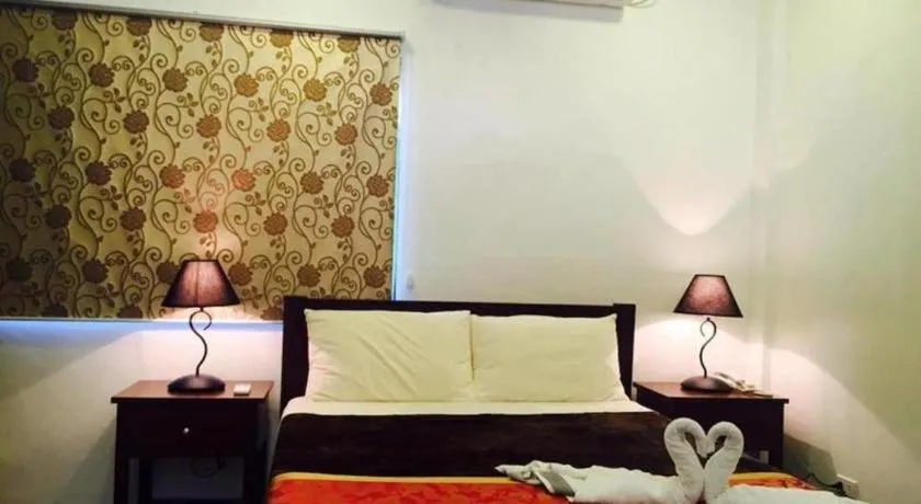 Jo Carter's Hotel & Suites Angeles City