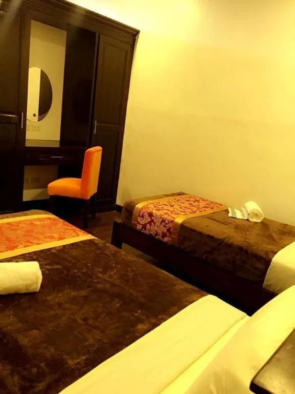 Jo Carter's Hotel & Suites Angeles City