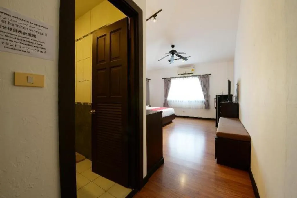 Bed in OYO 520 Pattaya Cantina