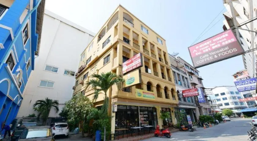 OYO 520 Pattaya Cantina