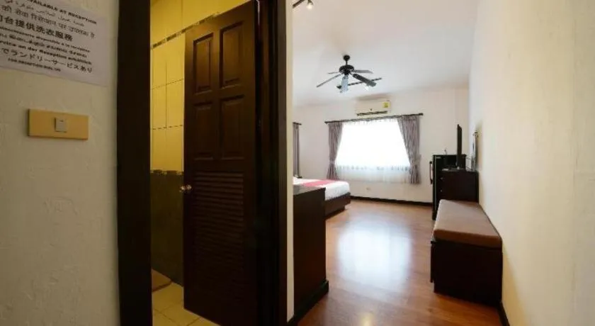 Bed in OYO 520 Pattaya Cantina