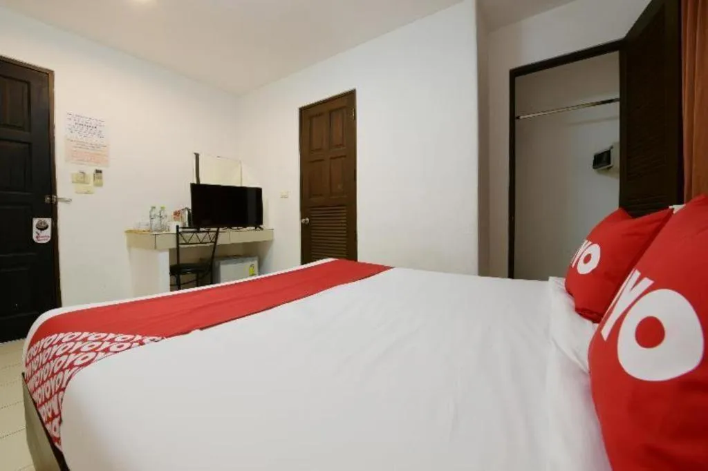 Bed in OYO 520 Pattaya Cantina