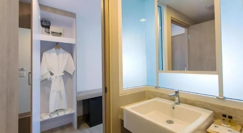 B2 Nakhonsawan Premier Hotel