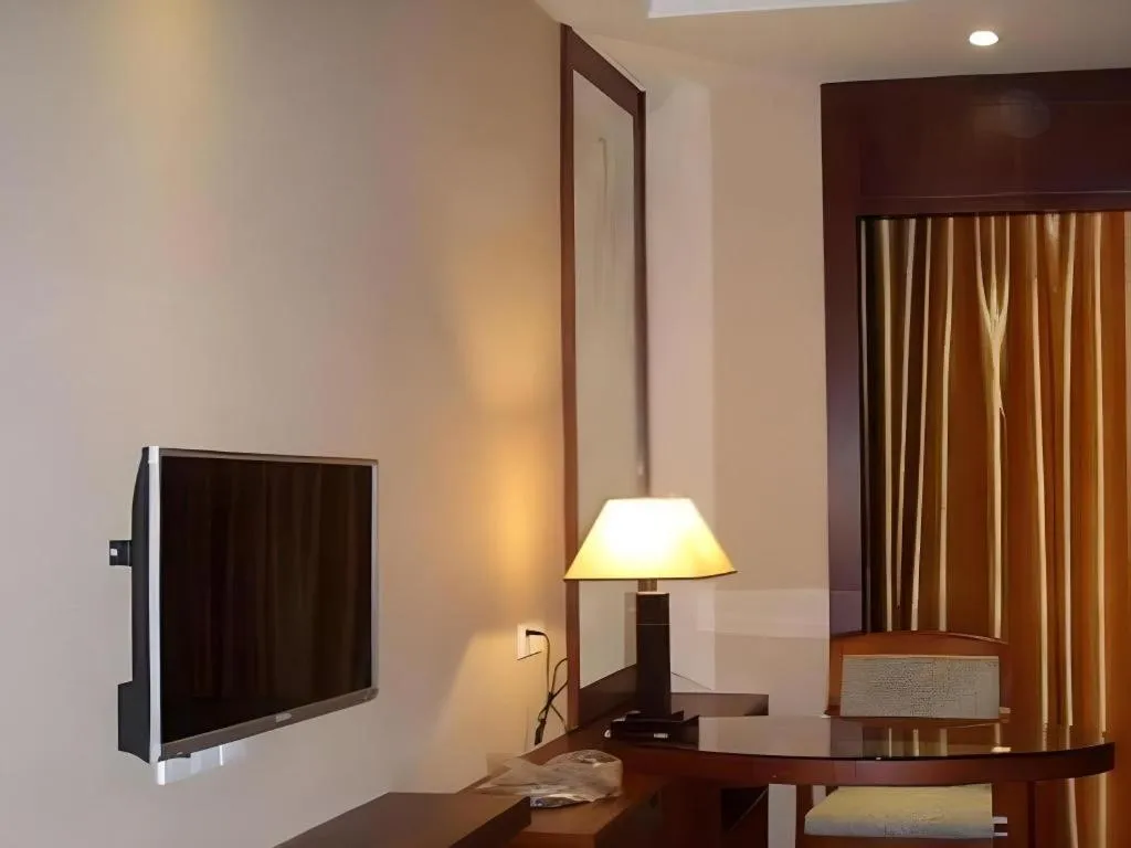 Longyan Capital International Hot Spring Resort