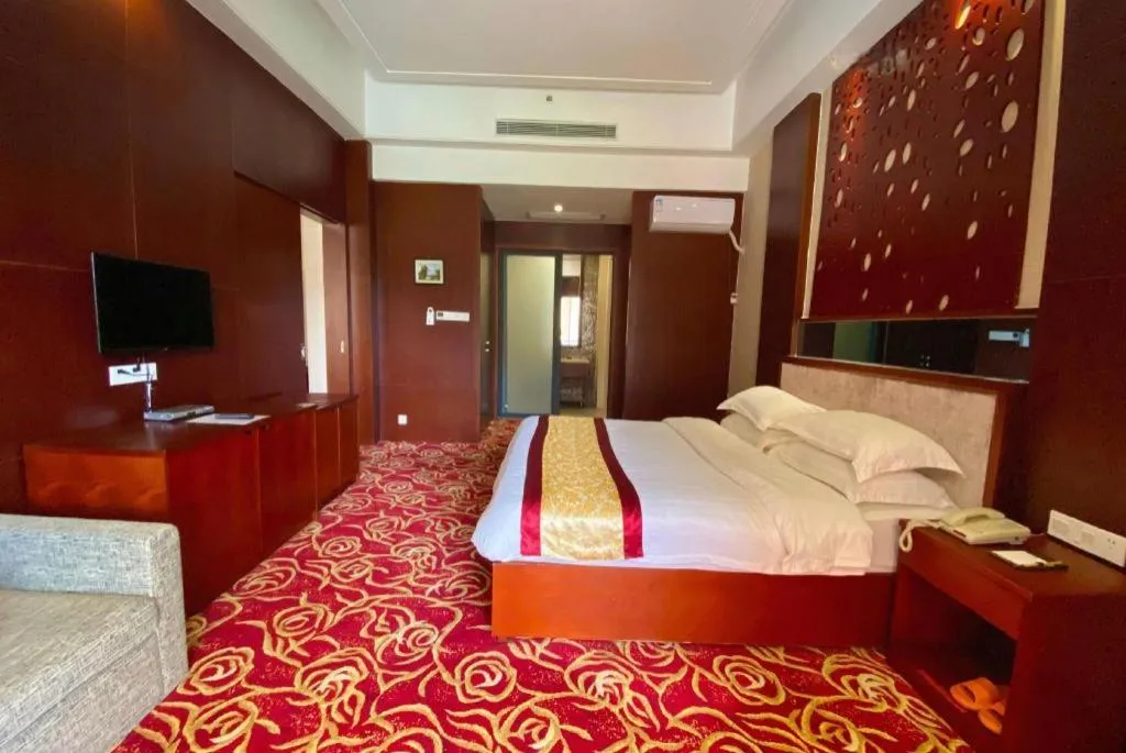 Bed in Longyan Capital International Hot Spring Resort