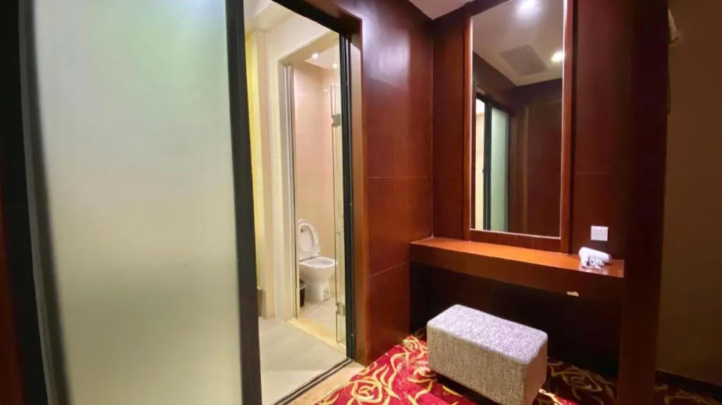 Longyan Capital International Hot Spring Resort