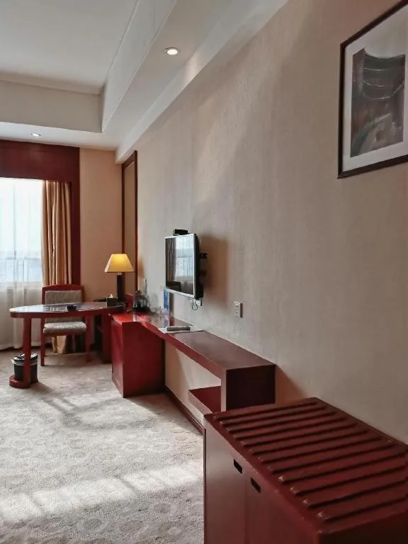 Longyan Capital International Hot Spring Resort